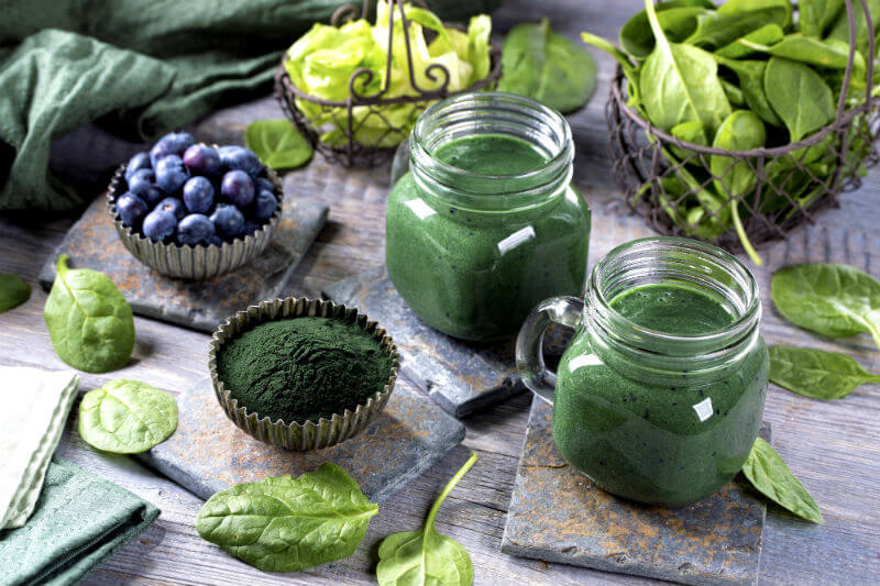Boost your Immune System with Spirulina and Chlorella